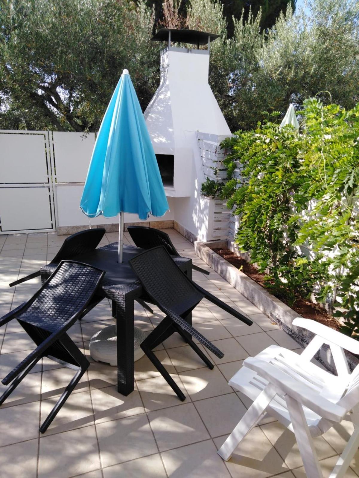 Raggio Di Sole Aparthotel อัลเบโรเบลโล ภายนอก รูปภาพ