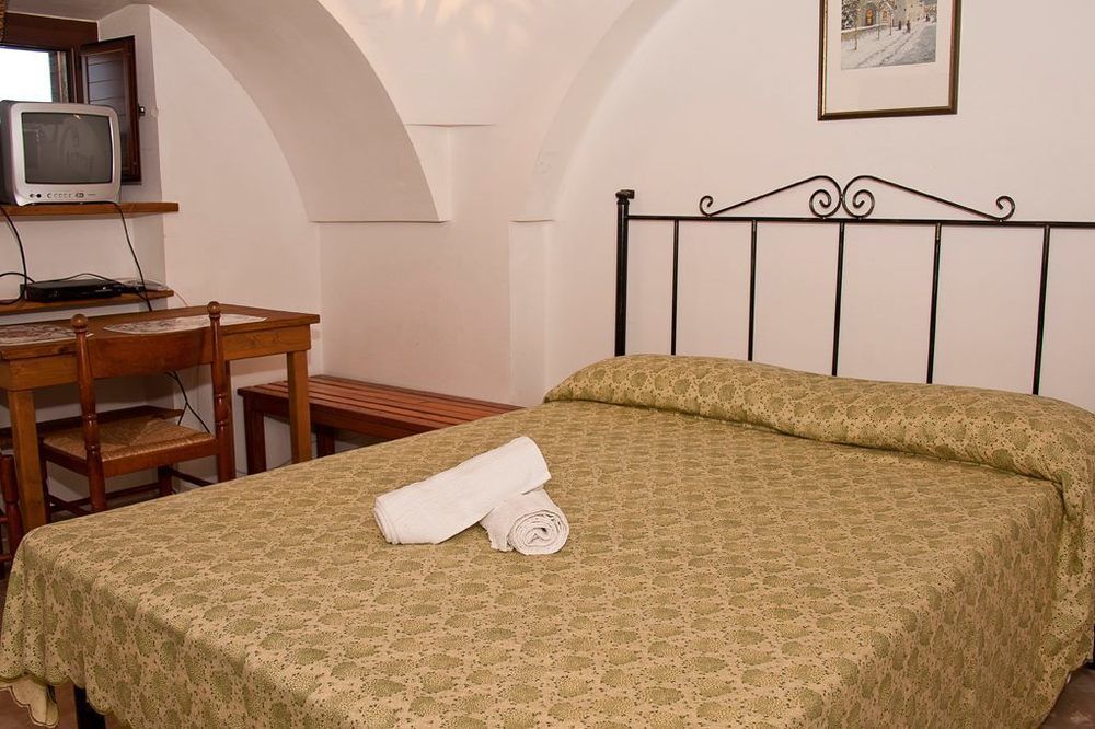Raggio Di Sole Aparthotel อัลเบโรเบลโล ภายนอก รูปภาพ