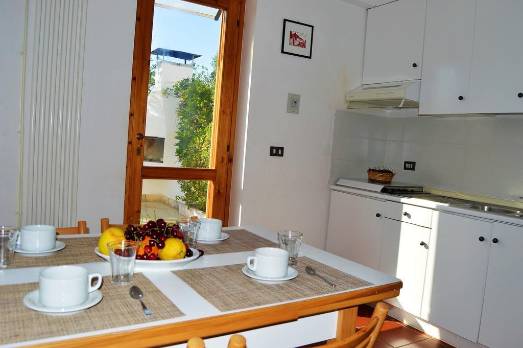 Raggio Di Sole Aparthotel อัลเบโรเบลโล ภายนอก รูปภาพ