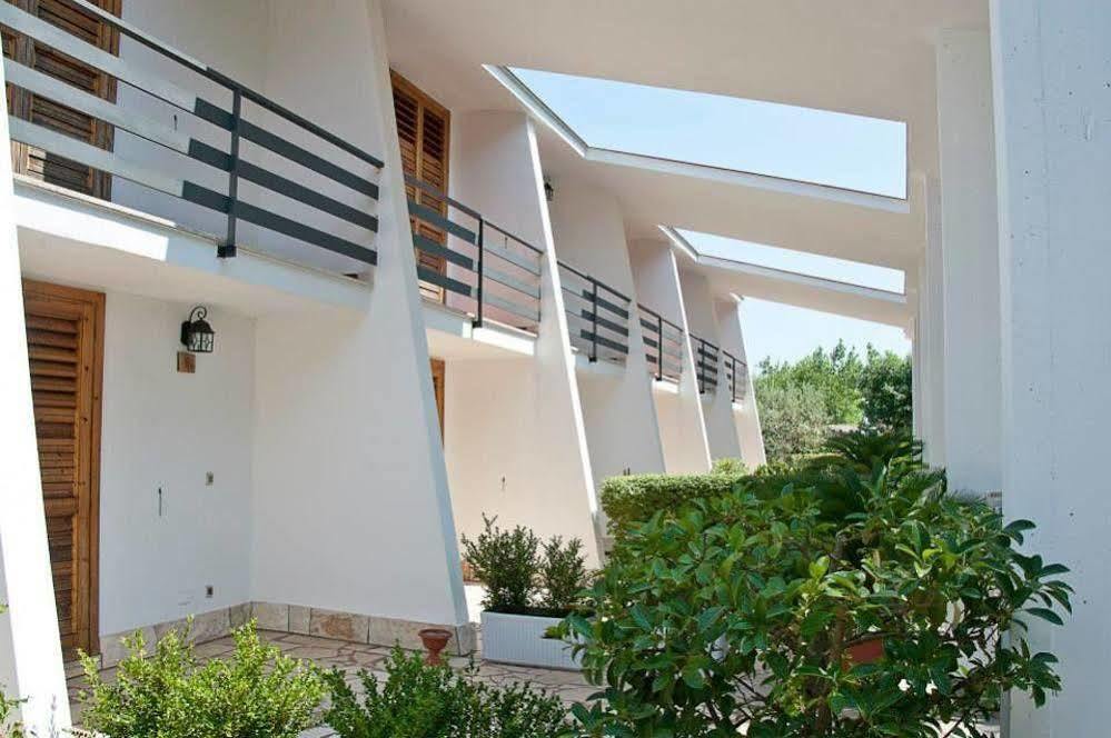 Raggio Di Sole Aparthotel อัลเบโรเบลโล ภายนอก รูปภาพ